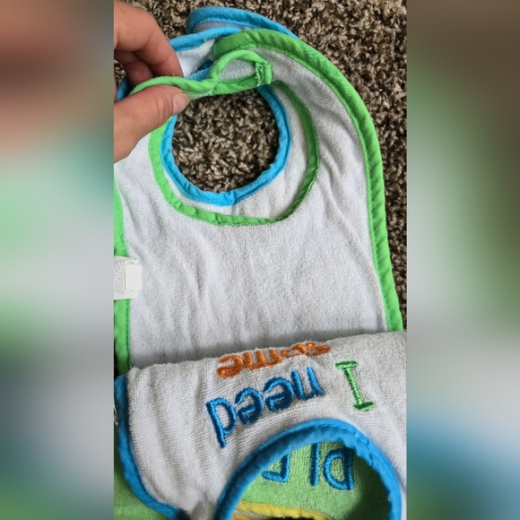 *3/$15 Baby Bibs Grandma set of 4 multi colored - Picture 7 of 7